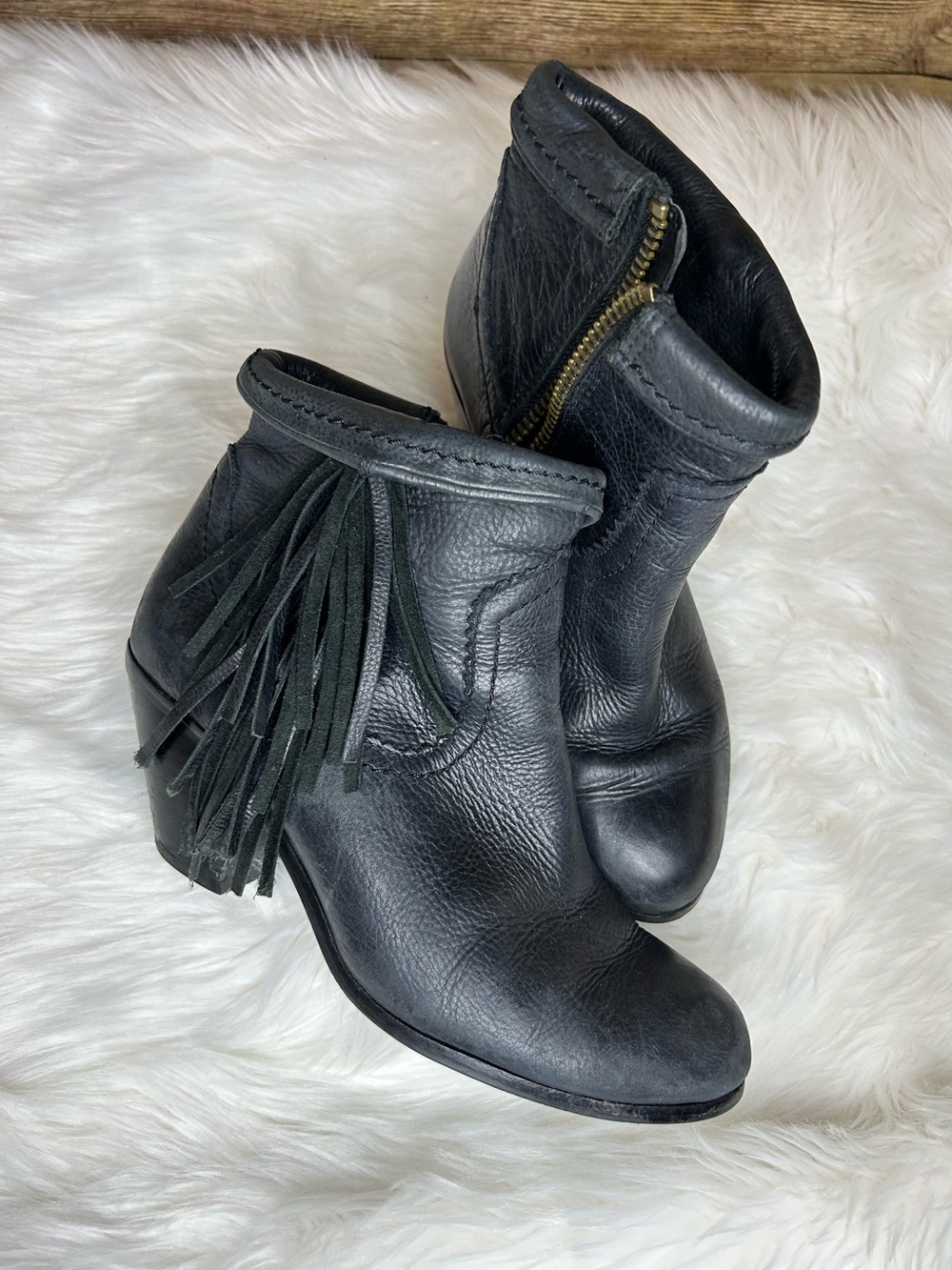 Sam Edelman Louie Fringe Booties Black Leather Boots Women’s Size 7